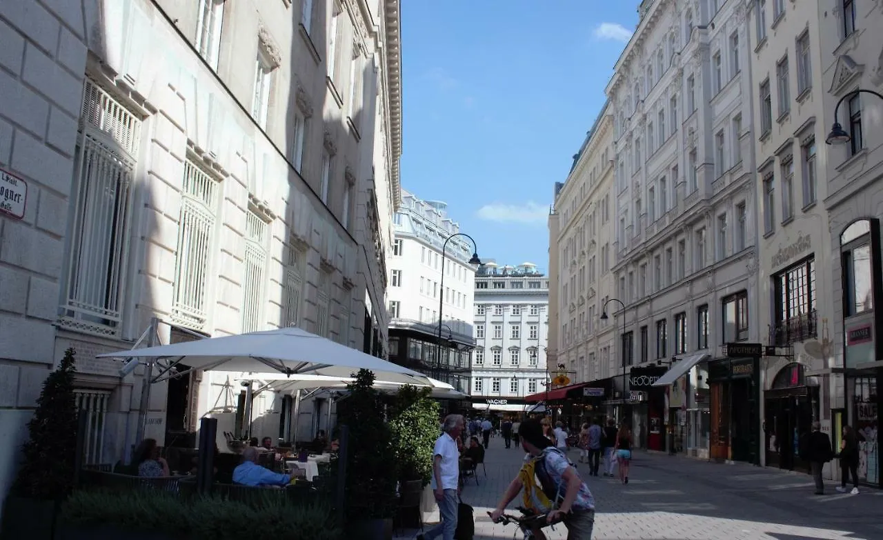 Vienna Center City-Apartment 0*,  Austria